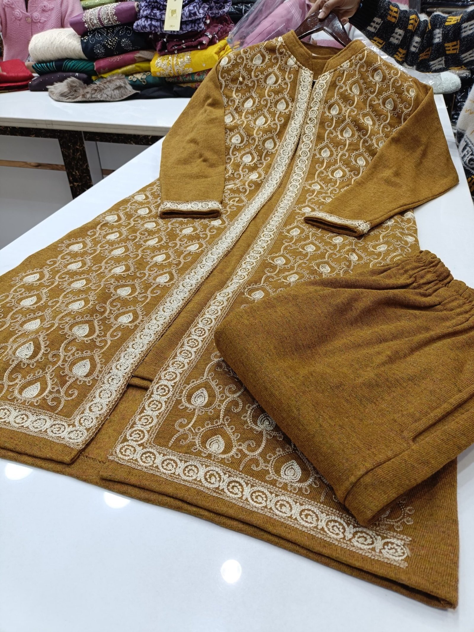 88aa5f93-74e8-43e4-b320-ffd6a5715d77