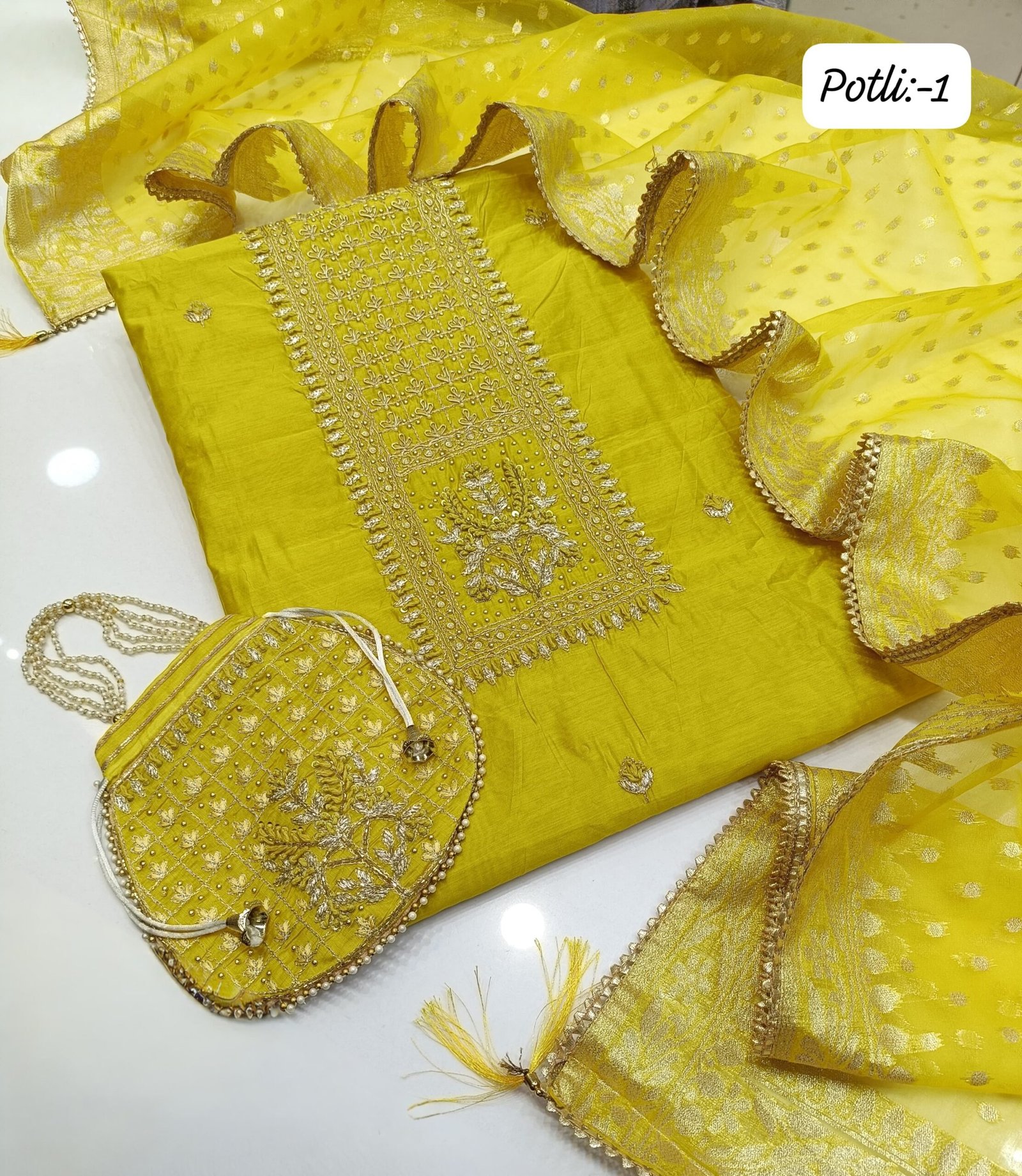 f6c97c04-98ae-4cf7-8469-d7b4cd1f429f