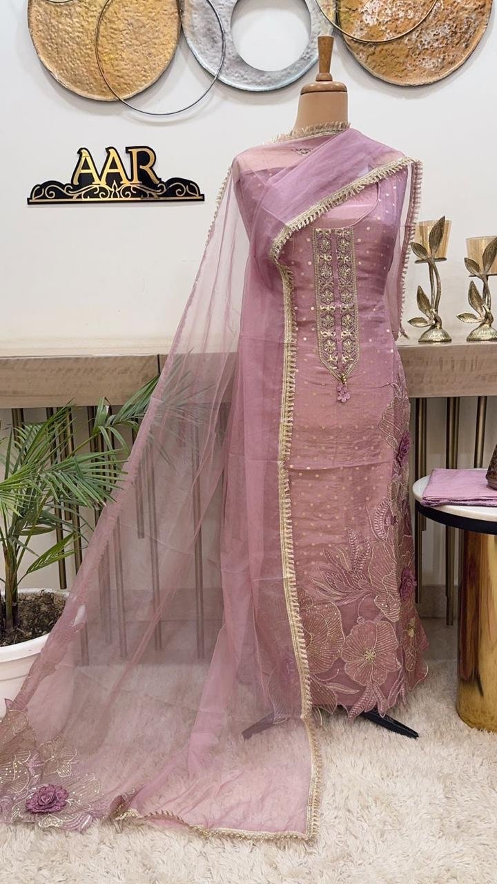 09aeb047-56f5-4263-8c39-91dc205e5aec