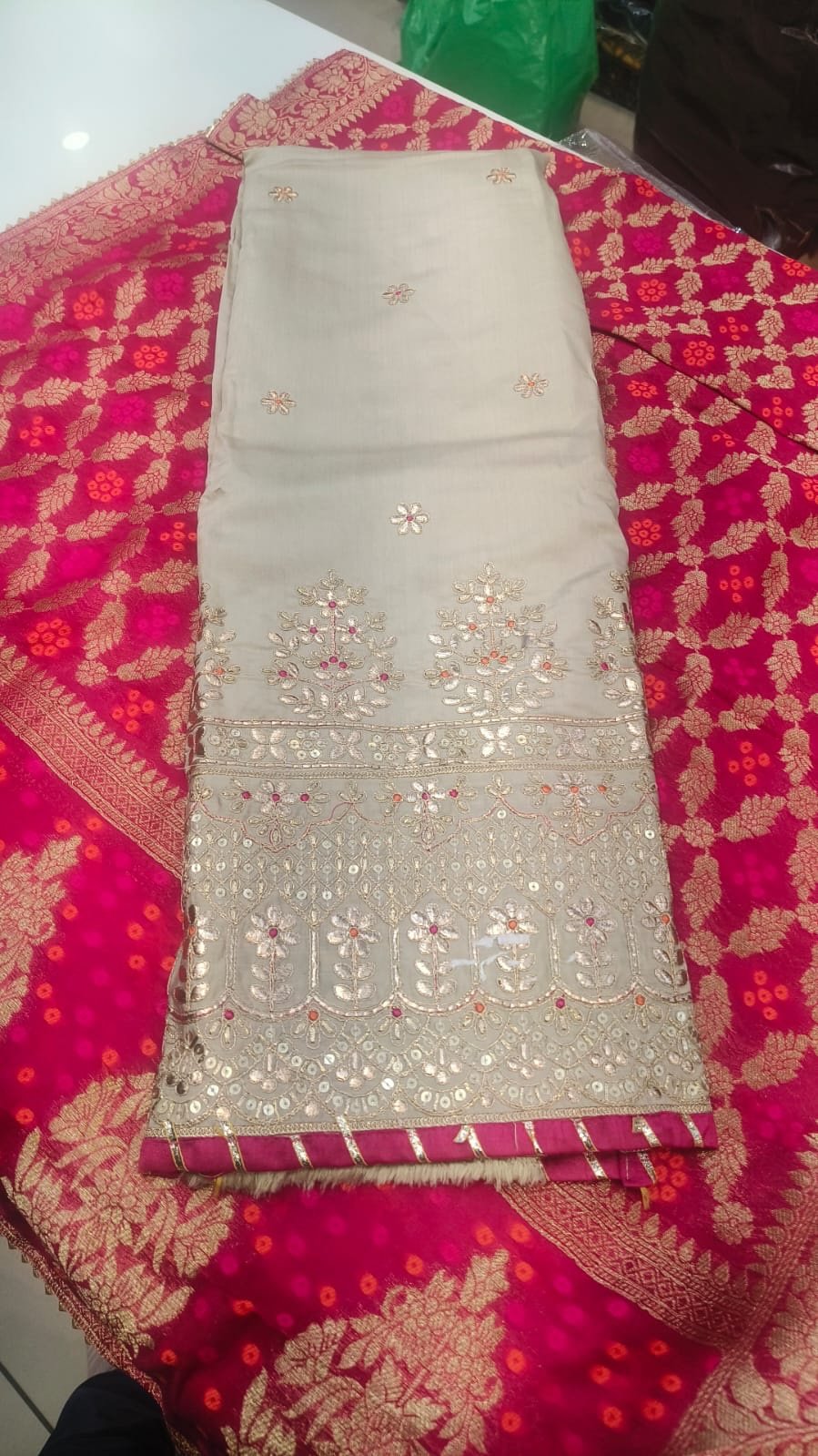 3c83e3c9-7807-4f3a-939f-7420fcd71f30