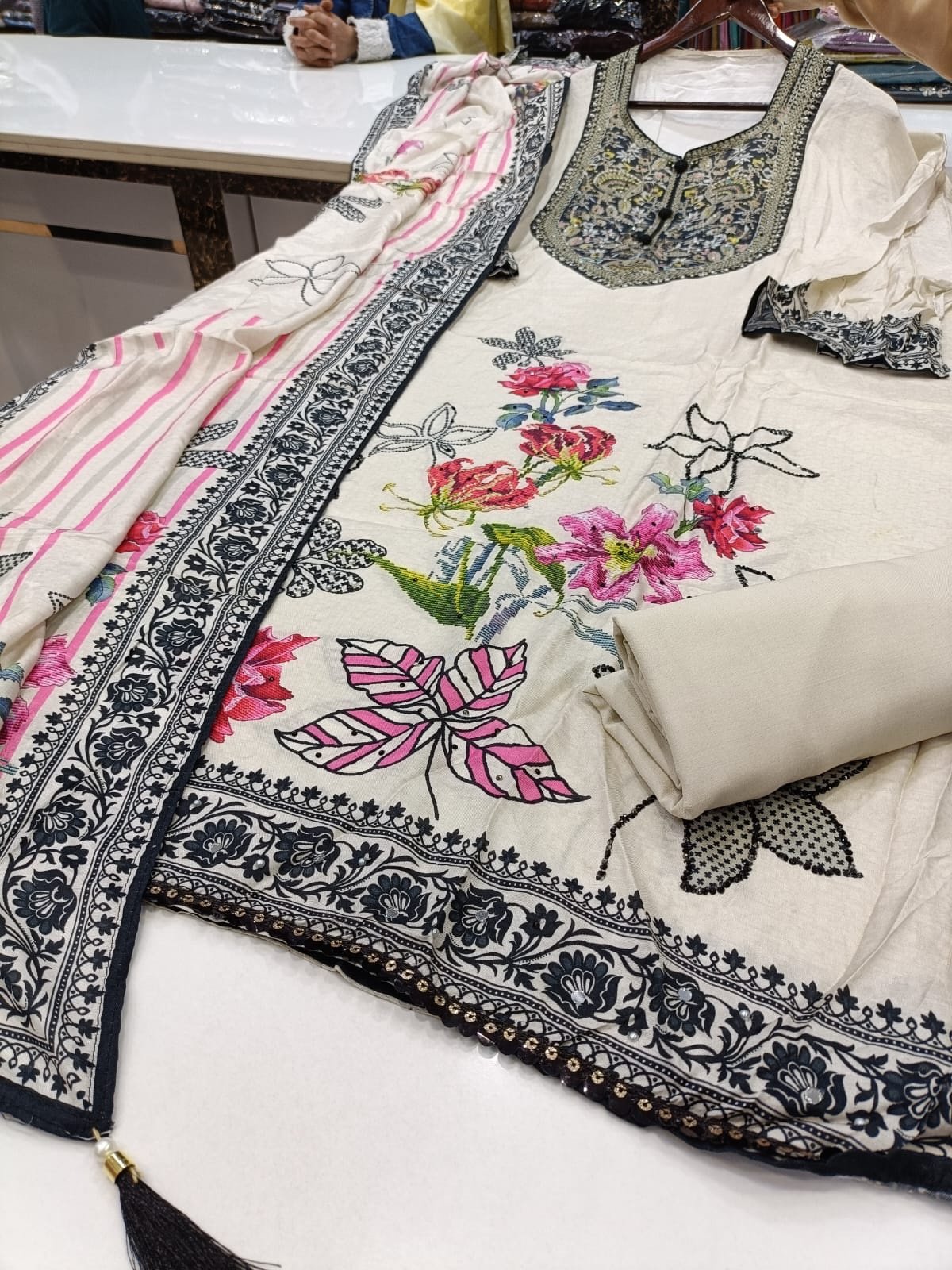 3c0c6875-b9a9-4bda-88fc-8d0ee44a1bf7