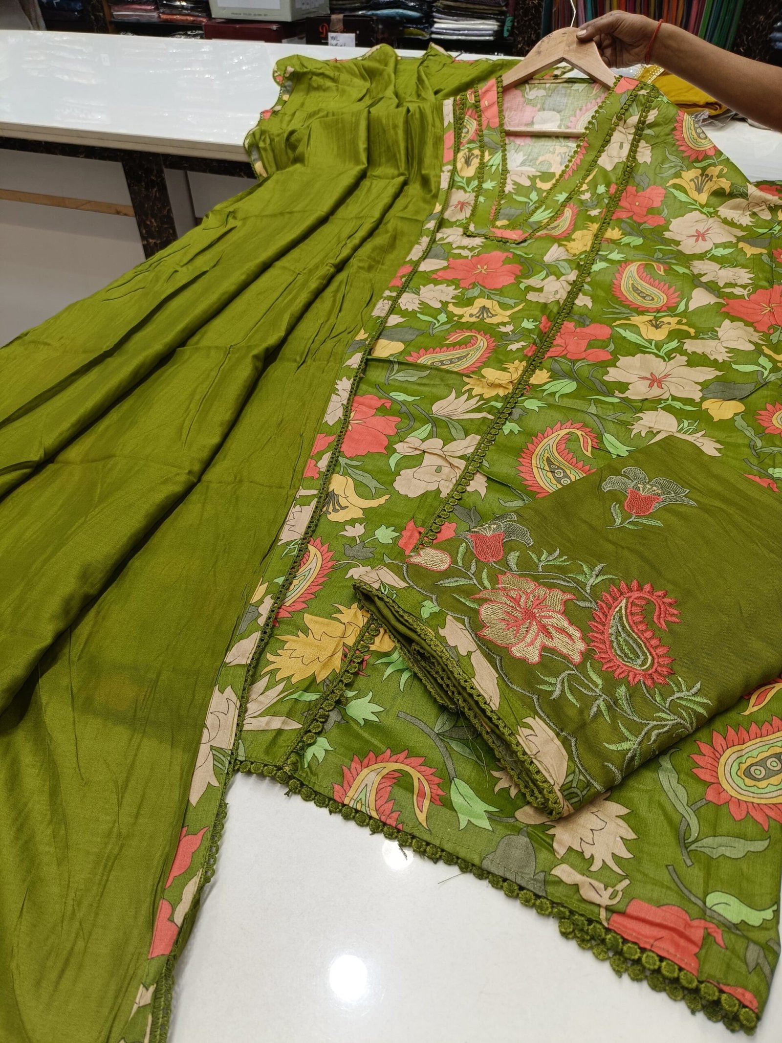 7109abba-67f1-40c4-adf4-326b4d1a32c3