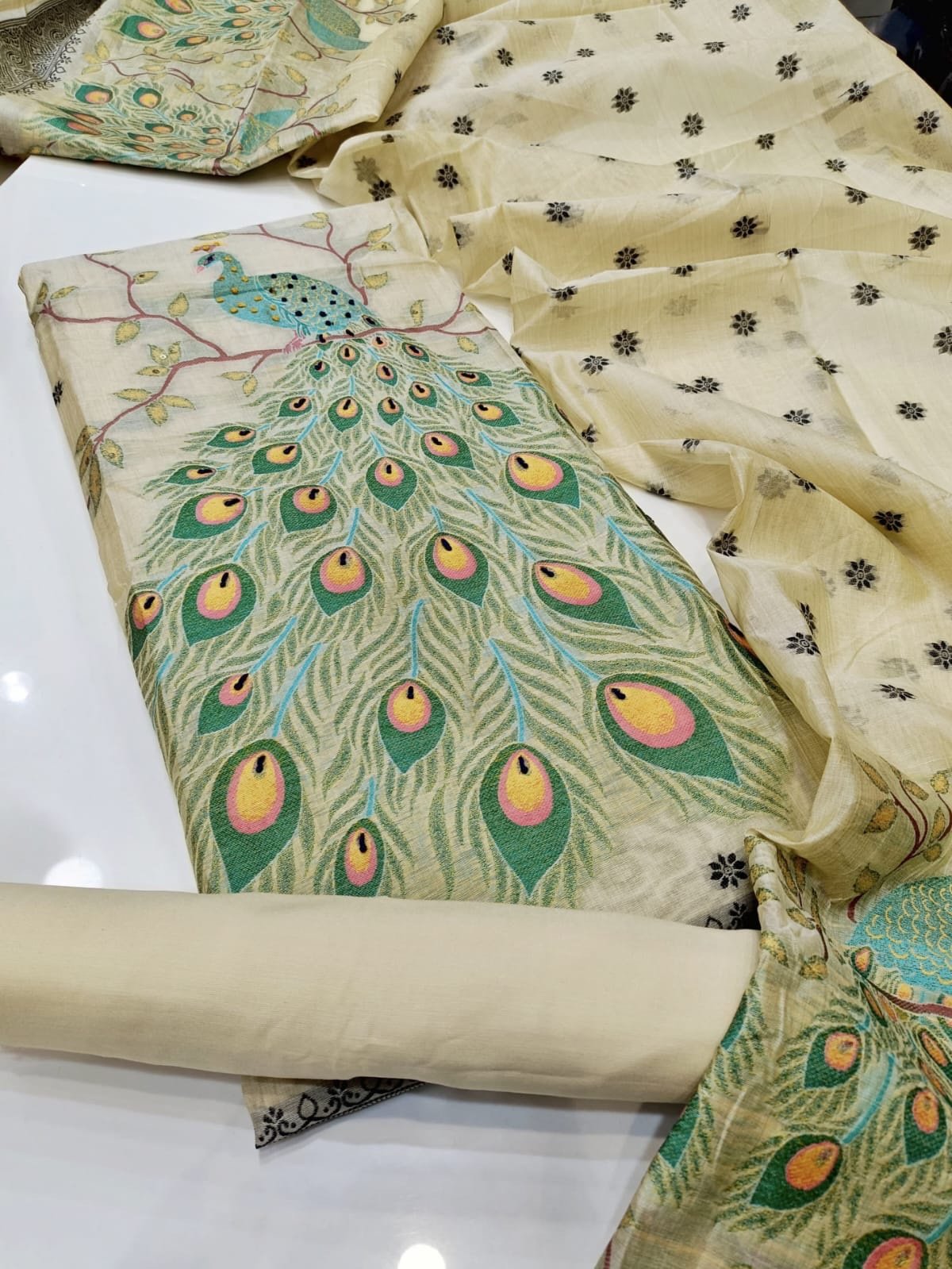 733a8e1e-8d6b-455b-bcc2-44919df0cf4e