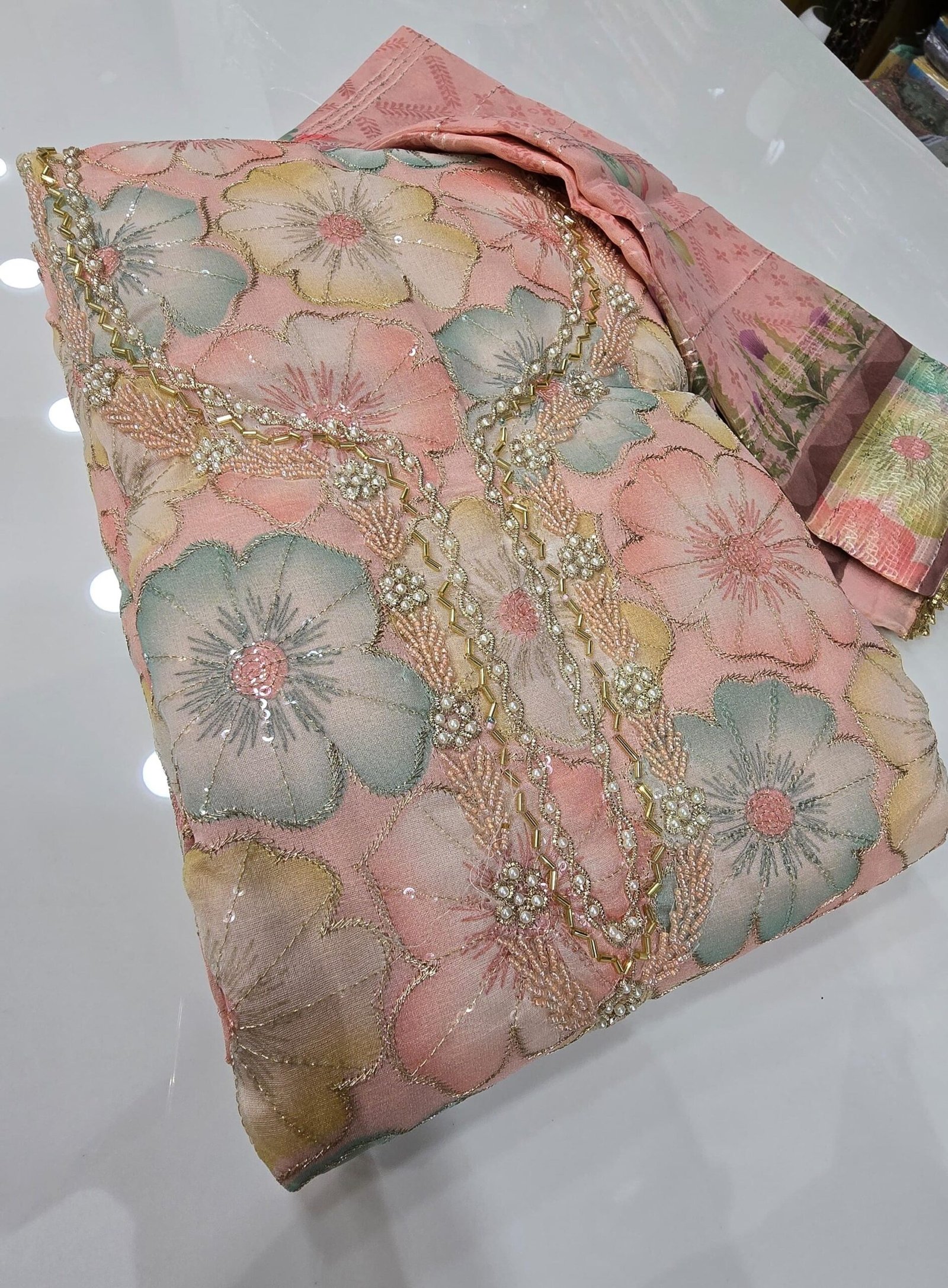 7794ce49-cf2a-4405-8ee4-54d2142b2406-2