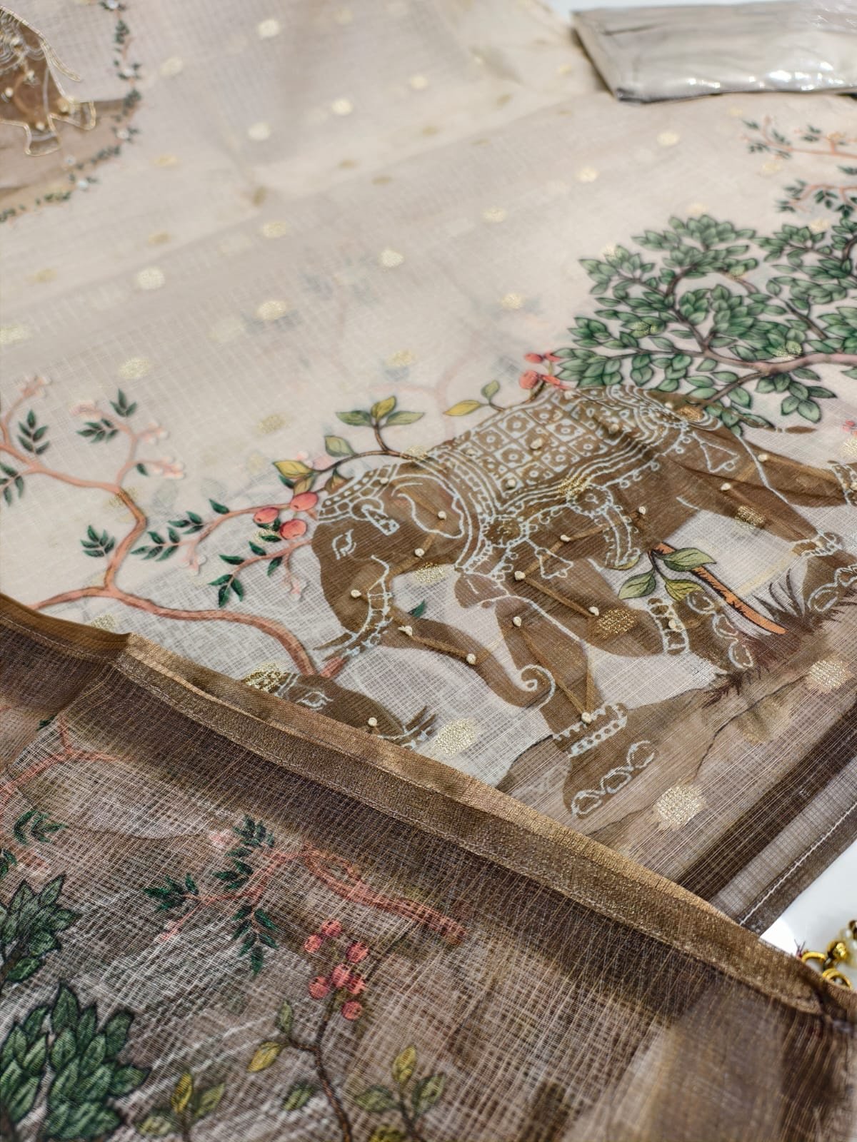 c3eef274-108c-4f9f-8ec8-7e7385723385