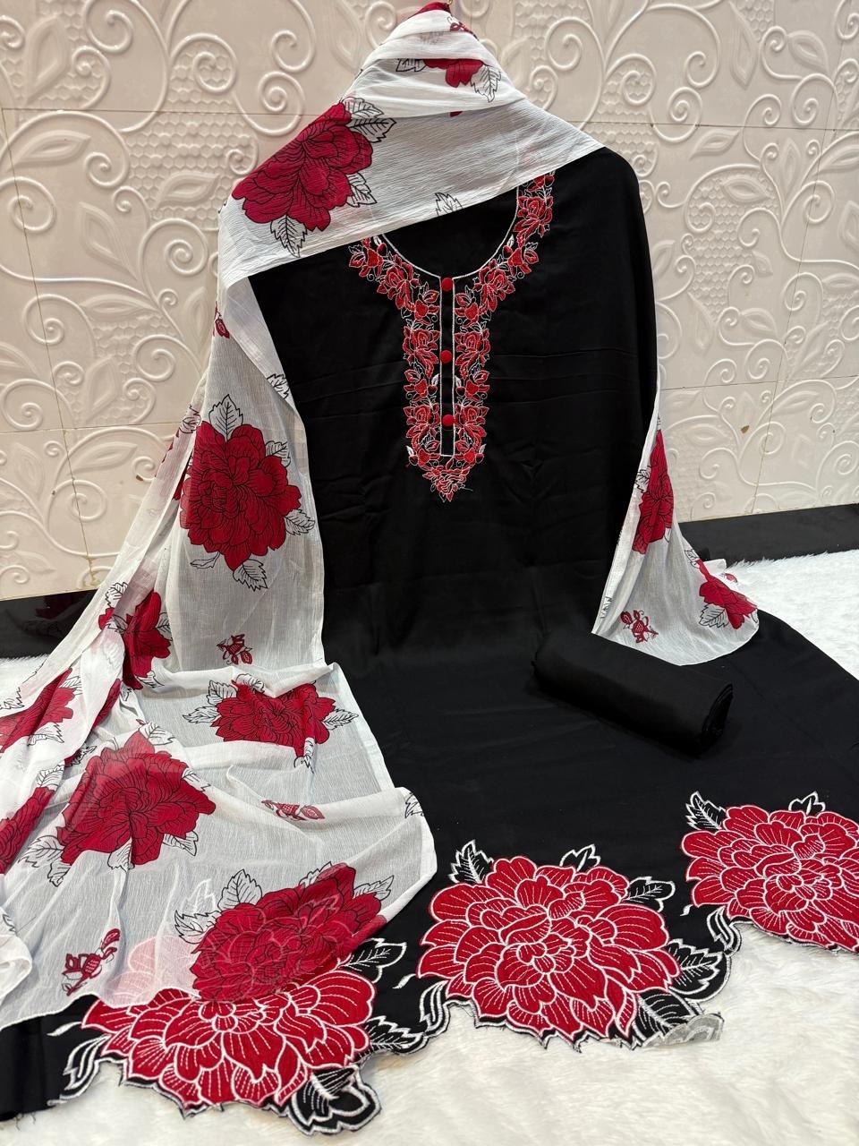 d5e476df-0a42-4f5b-905f-3ff71c6a4477